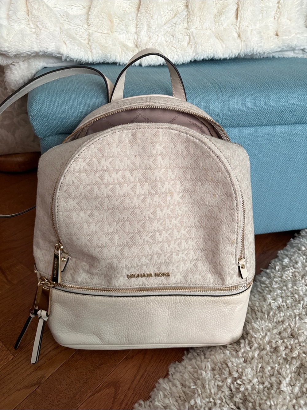 NWT Michaelr Kors Rhea Zip Backpack in Natural Light Cream